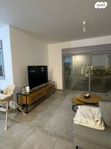 דירה, יחידת 101 1, אריק שרון, נהריה