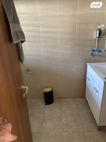 דו משפחתי, האיכרים 11, שפיר, שפיר