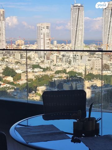 דירה, דרך מנחם בגין 158, מונטיפיורי, הרכבת, תל אביב יפו