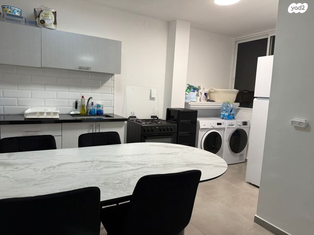 דירה, אליהו נחייסי 5, עמידר, בת ים