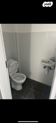 אדמונד סחייק 19