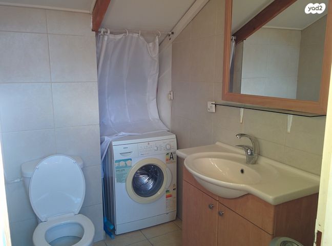 סטודיו/ לופט, הנוטרים 22, קטמונים, ירושלים