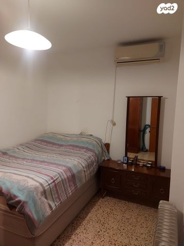 דירה, הכובש 11, רמב"ם, ראשון לציון