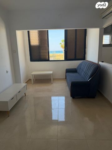 גיורא יוספטל 13