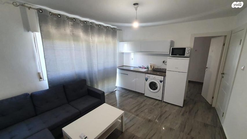 רחבת חת"ם סופר 4