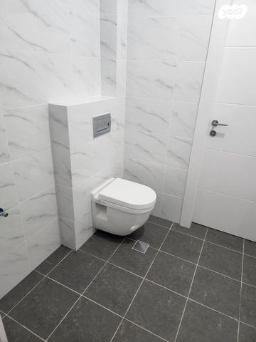 דירה, הרב מרדכי אליהו 22, השחר, דימונה