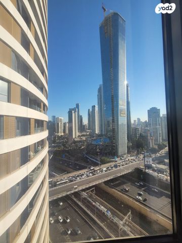 דירה, דרך מנחם בגין 158, מונטיפיורי, הרכבת, תל אביב יפו