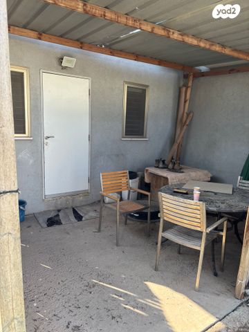 דו משפחתי, האיכרים 11, שפיר, שפיר