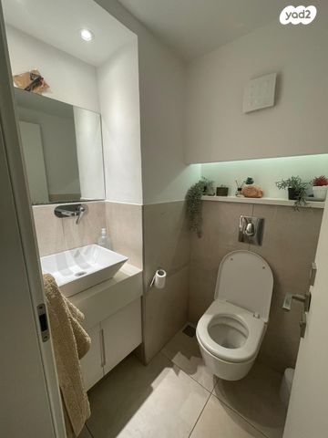 דירה, מתתיהו הכהן 10, צפון מזרח מרכז העיר, נתניה