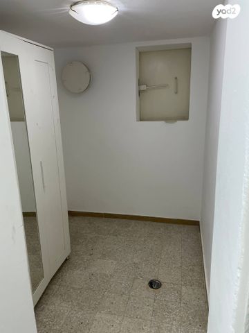 מבוא דביר 13