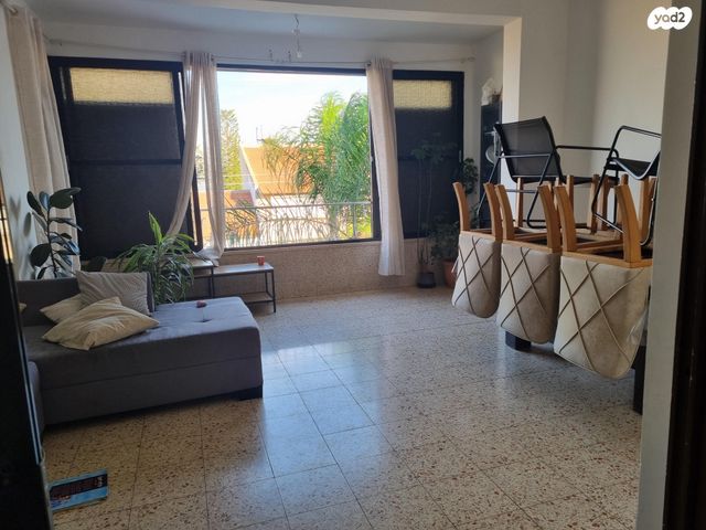 ברל כצנלסון 86