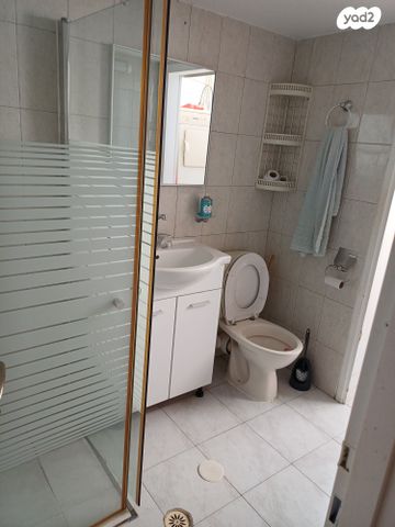 דירה, רות 14, כרמליה, חיפה