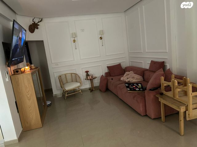 דירה, צאלון 4, שיכון א, כפר יונה