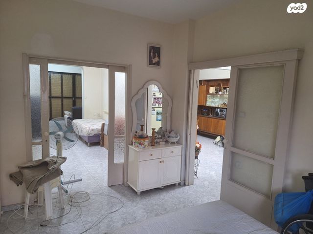 דירת גן, שדרות ירושלים 121, מכללת תל אביב יפו, דקר, תל אביב יפו