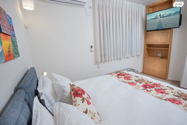 דירת גן, מרווה 10, שבעת המינים, כפר ורדים