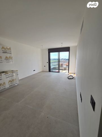 דירה, מאה ושישים 1, מרכז דרום, רעננה