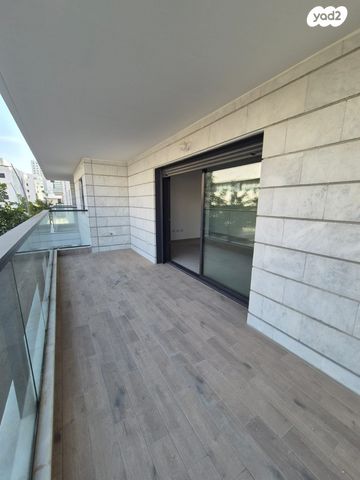 דירה, הרב שלום שבזי 223, פסגות אפק, ראש העין