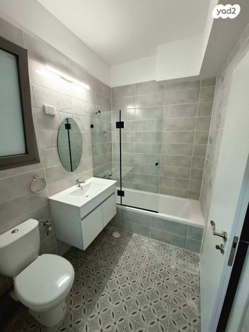 דירה, לאה גולדברג 1, תלמי מנשה, באר יעקב