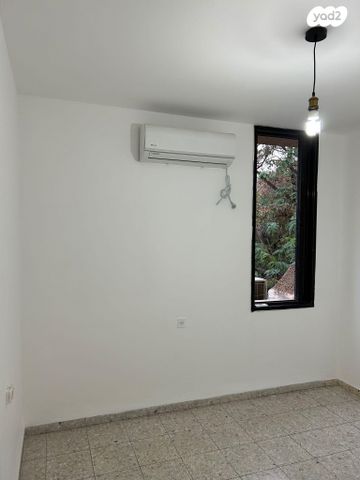 דירה, נווה יעקב 10, נגבה, רמת גן