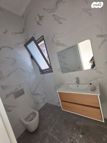 גג/ פנטהאוז, נחל עבדת 1, אפיקי הנחל / אופקים החדשה, אופקים