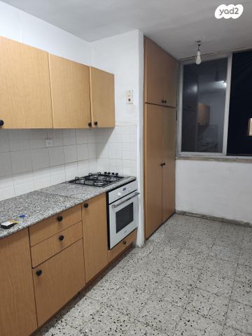 דירה, כ"ט בנובמבר 12, באבוב, בת ים