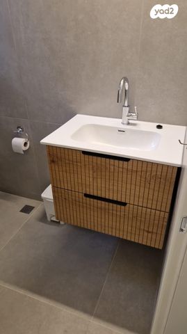 דירה, זאב ז'בוטינסקי 14, ד' / מערב מרכז העיר, רחובות