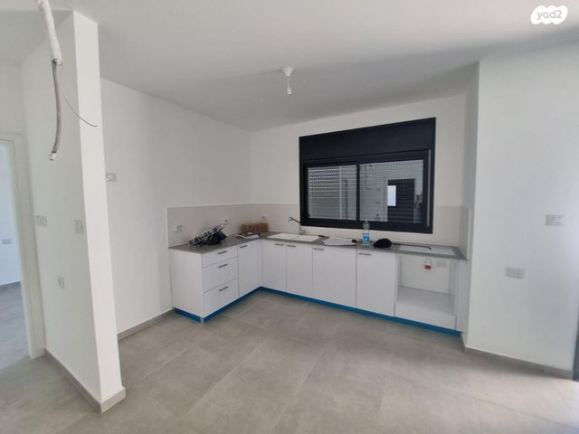 דירה, אריאל שרון 15, נווה שרון / שער העיר, נתיבות