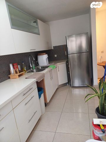 דירה, התחייה 23, נאות שושנים, חולון