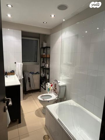 דירה, מטלון 76, נווה שאנן, תל אביב יפו