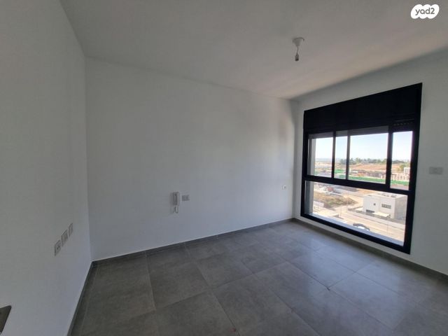 דירה, אריאל שרון 15, נווה שרון / שער העיר, נתיבות