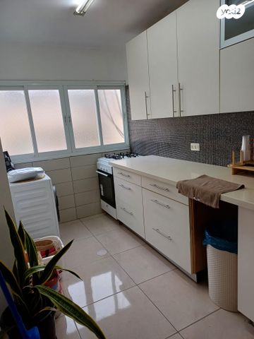 דירה, התחייה 23, נאות שושנים, חולון