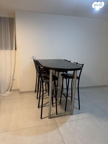 מרתף/ פרטר, האהבה 24, שרונה, כפר יונה