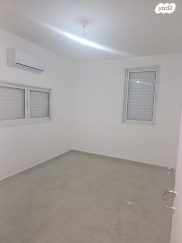 דירה, אלוף אסף שמחוני 4, צפון מזרח מרכז העיר, נתניה