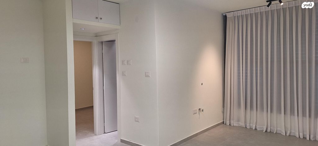 דירה, זאב ז'בוטינסקי 14, ד' / מערב מרכז העיר, רחובות