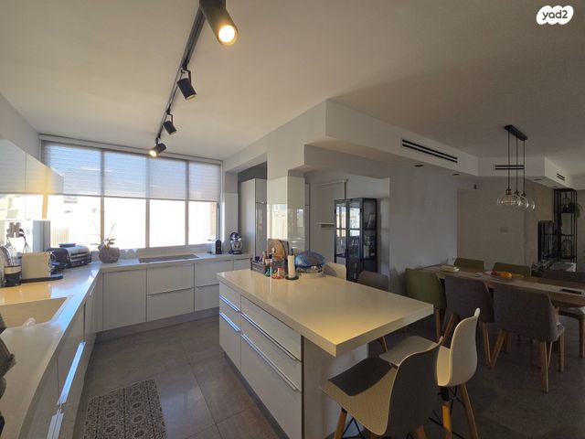 גג/ פנטהאוז, רובע י"ב, אשדוד