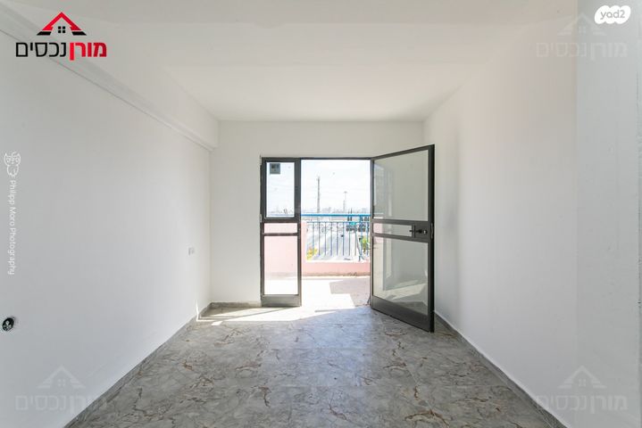 בניין מגורים, רבי שלום שרעבי, נווה פז, חיפה