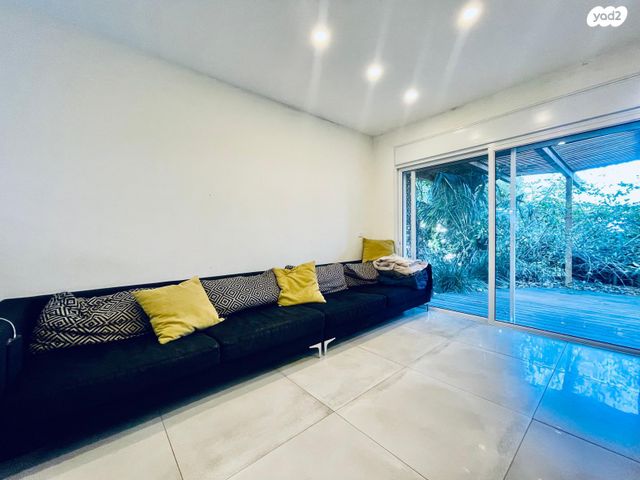 דירת גן, מיכאל קשטן, סביוני הכרמל, חיפה