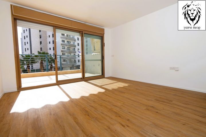 דירה, כרמל, אחוזת הנשיא, רחובות