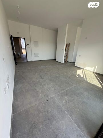 דירה, יהדות טוניסיה, רמת יורם, נתיבות