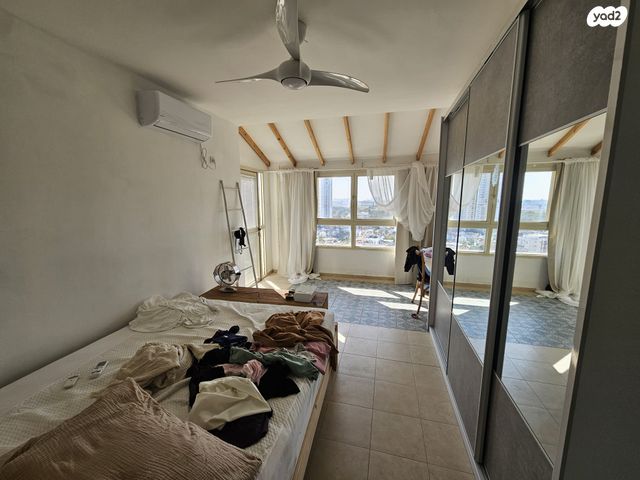 גג/ פנטהאוז, מלכי צדק, רמת השקמה, רמת גן