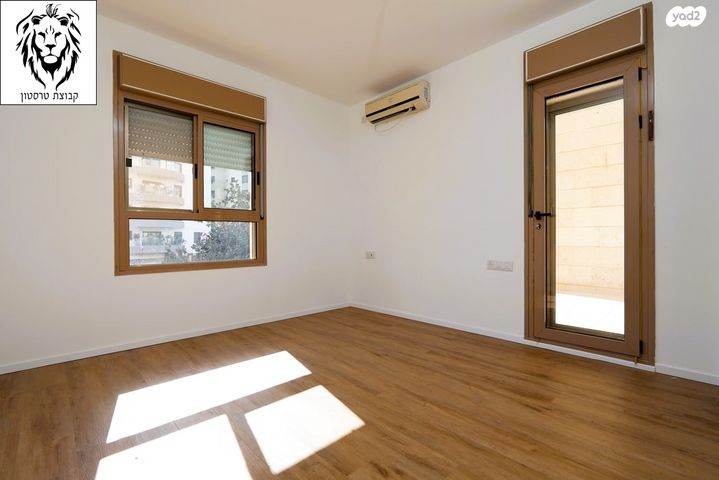 דירה, כרמל, אחוזת הנשיא, רחובות