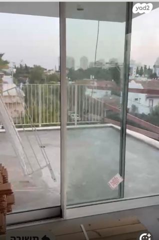 דירה, ארלוזורוב 20, הרצליה הצעירה, הרצליה