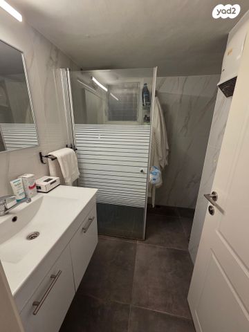 דירה, דרך עכו חיפה, מרכז העיר, סביניה, הוותיקה, קרית ביאליק