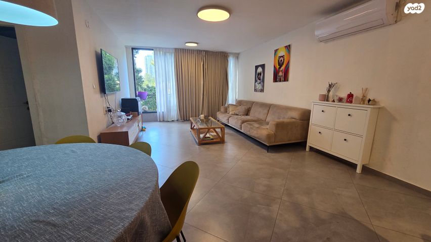 דירה, התחייה, נאות שושנים, חולון