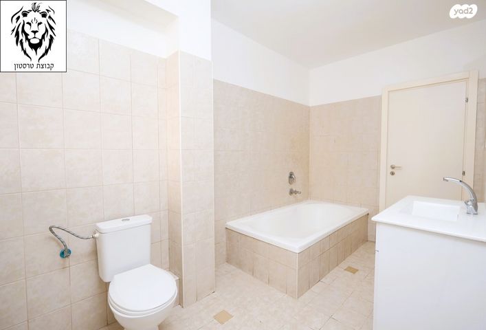 דירה, כרמל, אחוזת הנשיא, רחובות