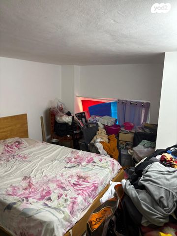 דירה, רש"י, מקור ברוך, ירושלים