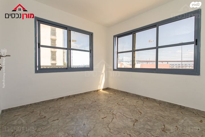 בניין מגורים, רבי שלום שרעבי, נווה פז, חיפה