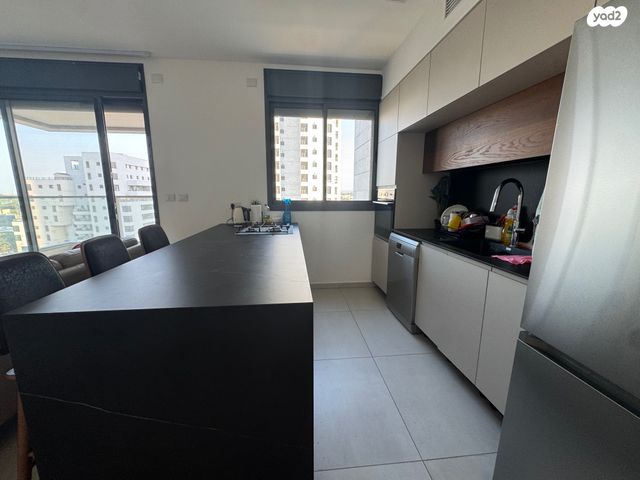 דירה, אור ים, אור עקיבא