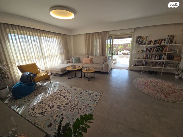 גג/ פנטהאוז, רובע י"ב, אשדוד