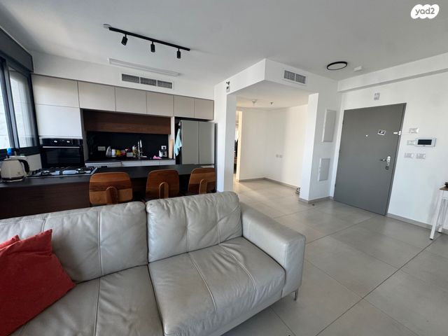 דירה, אור ים, אור עקיבא